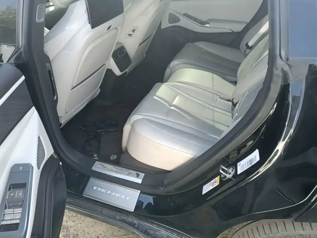 Denza Z9 2025 2024 Model 1100km AWD Ultra Edition