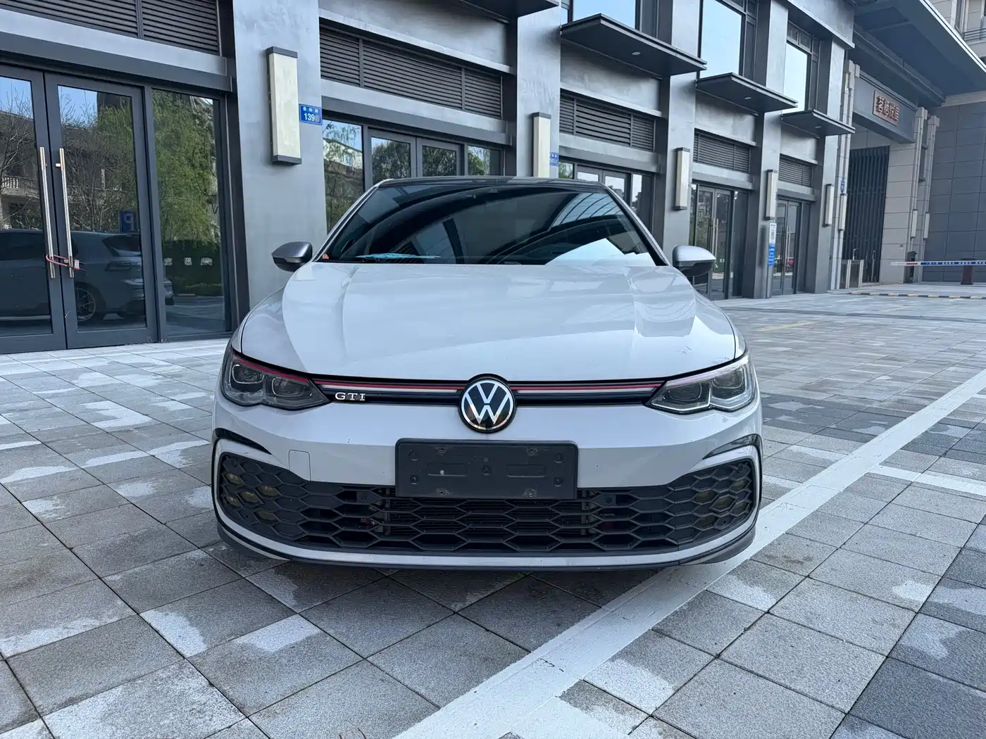 Volkswagen Golf GTI 2021 380TSI DSG GTI фото 3