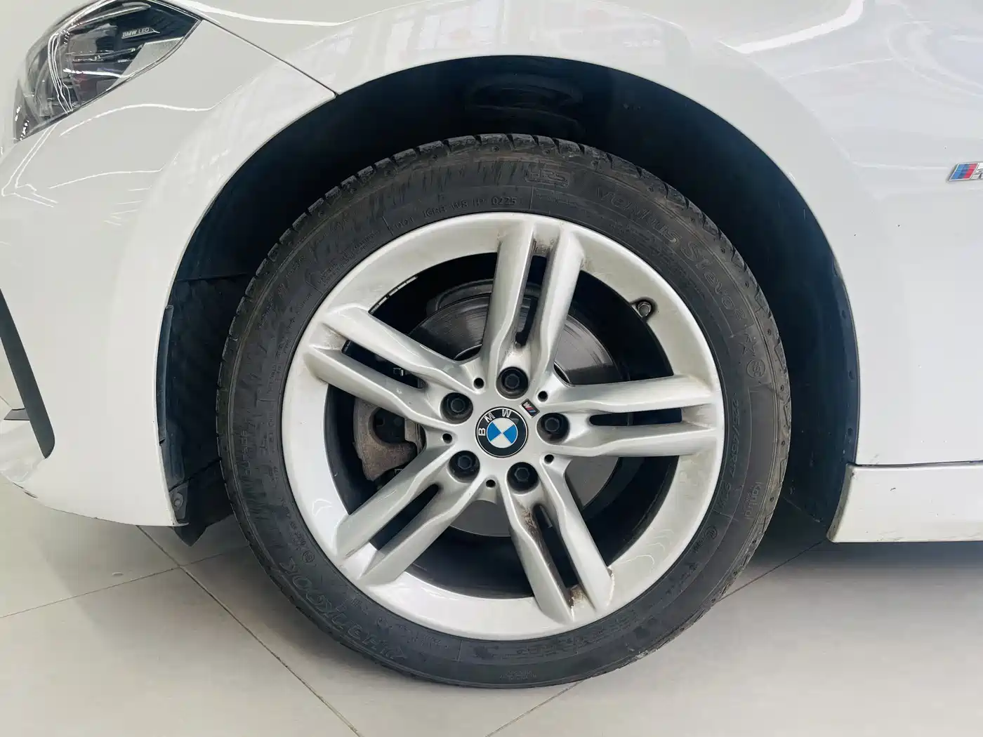 BMW 1 Series 2020 Model 120i M Sport Package фото 3