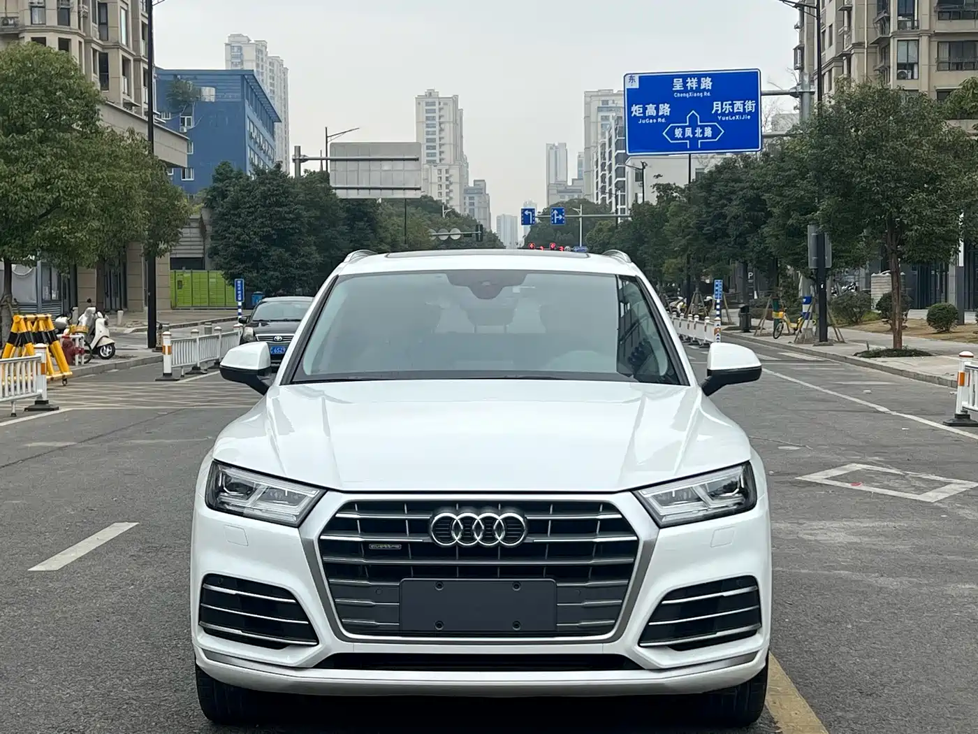 Audi Q5L 2020 40 TFSI Prestige Fashion фото 2