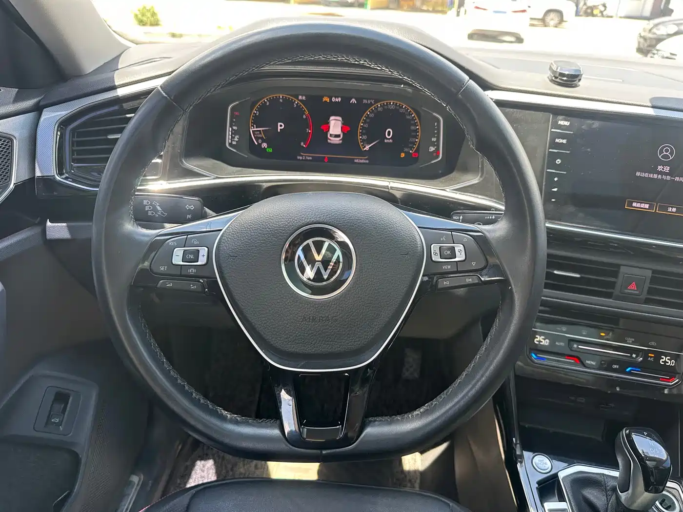 Фото 15 - Volkswagen Tayron
