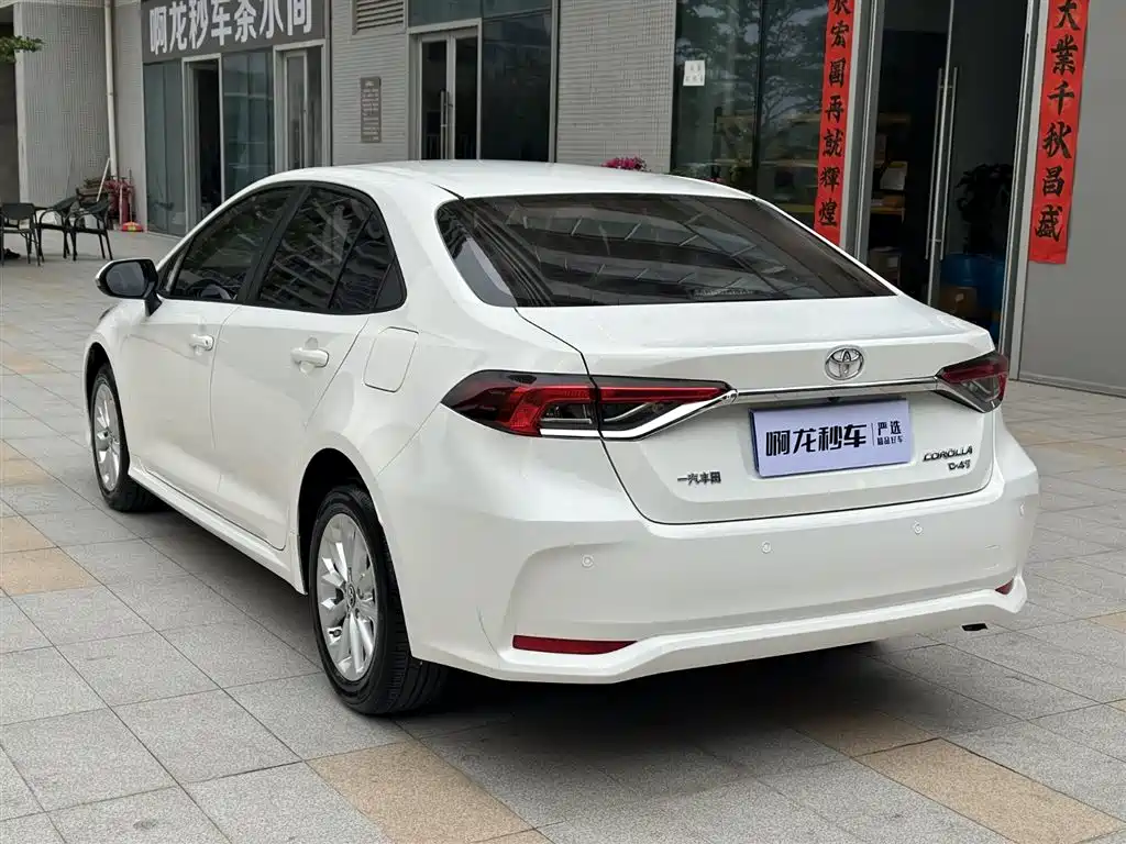 Toyota Corolla 2021 1.2T S-CVT Elite PLUS Edition фото 8