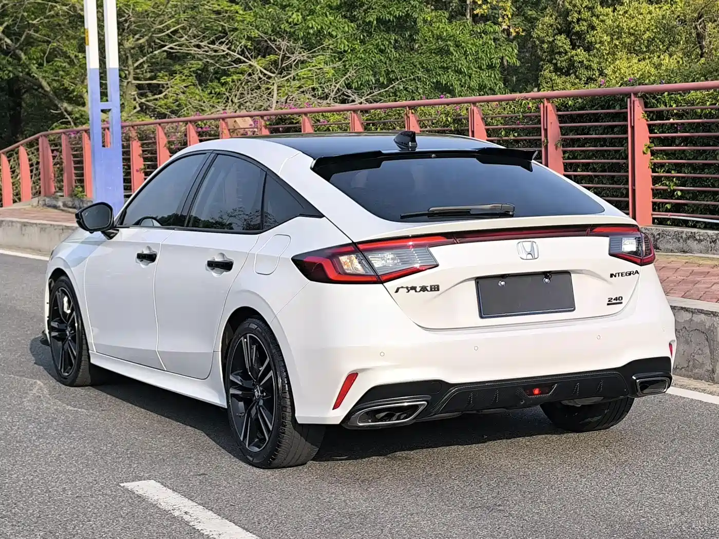 Фото 5 - Honda Integra