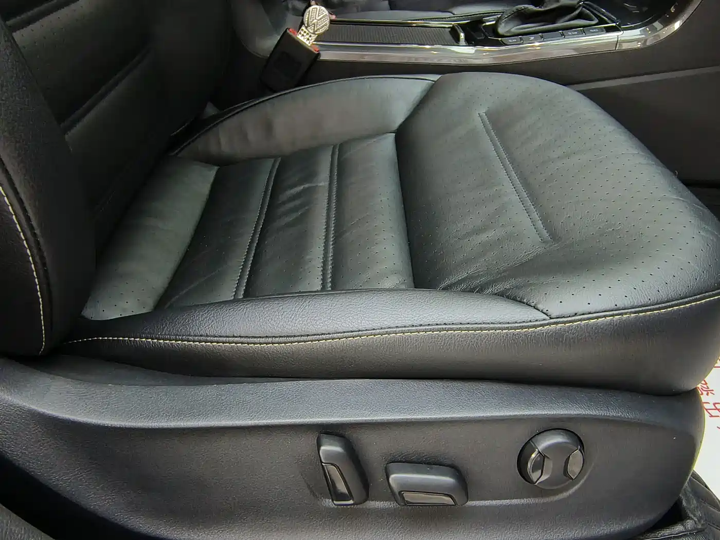 Фото 20 - Volkswagen Passat