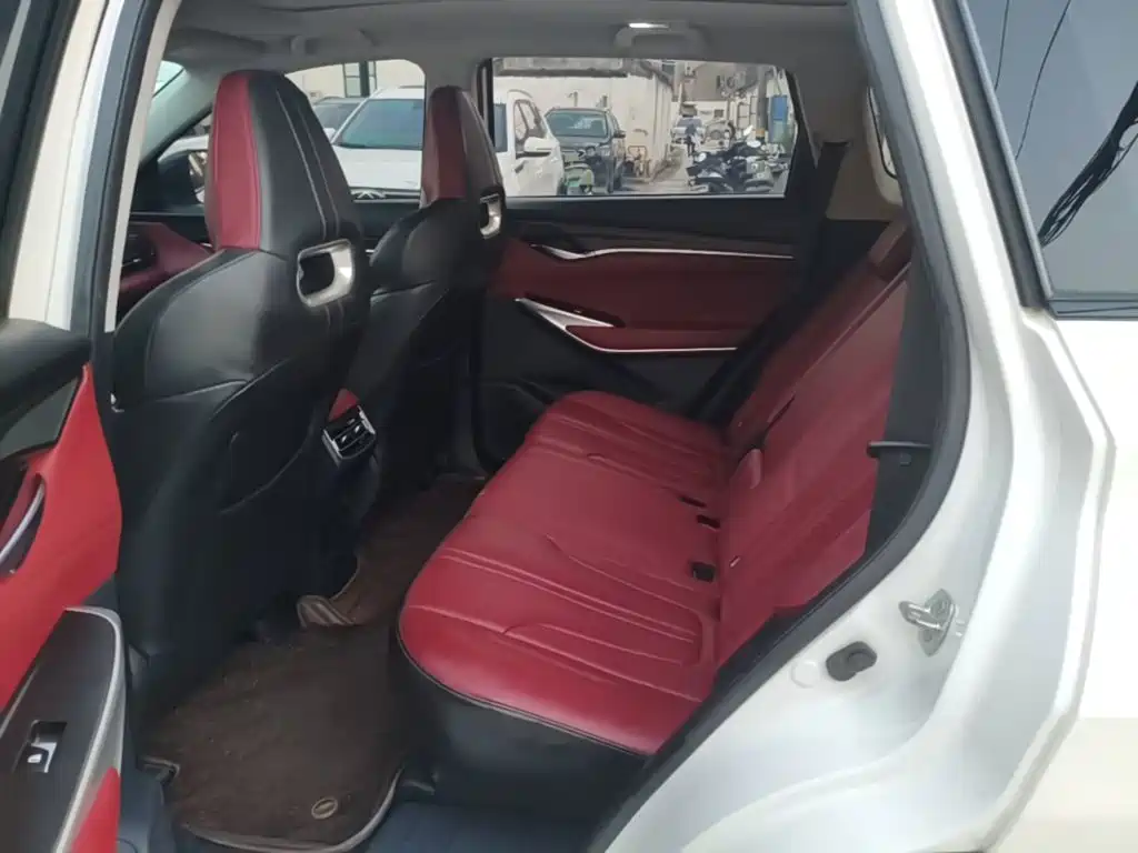 Фото 17 - Changan CS75 PLUS