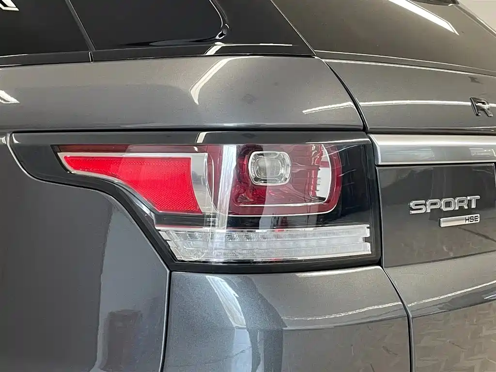Land Rover Range Rover Sport 2014 3.0 SC V6 HSE фото 11