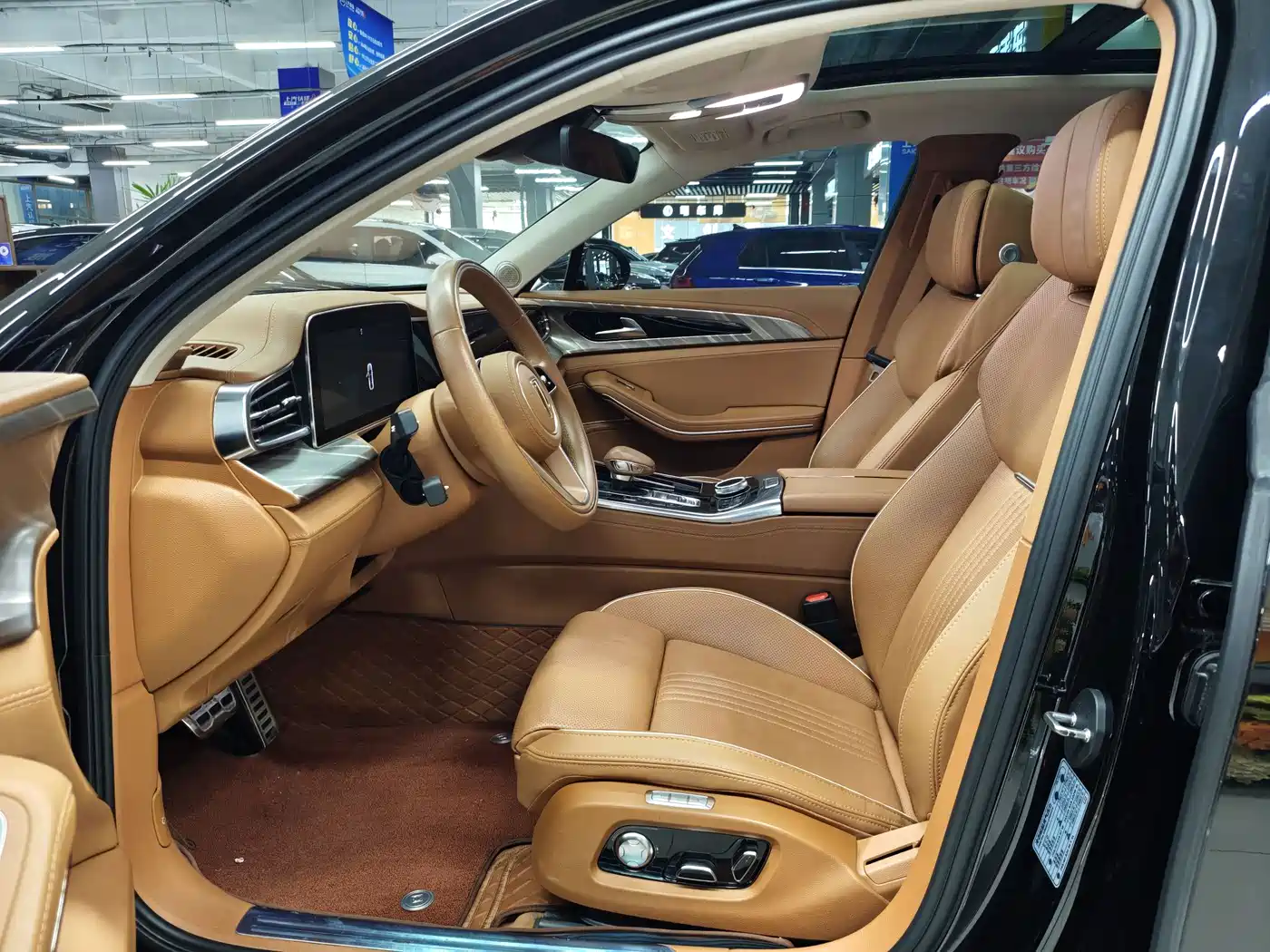 Hongqi H9, миниатюра 5