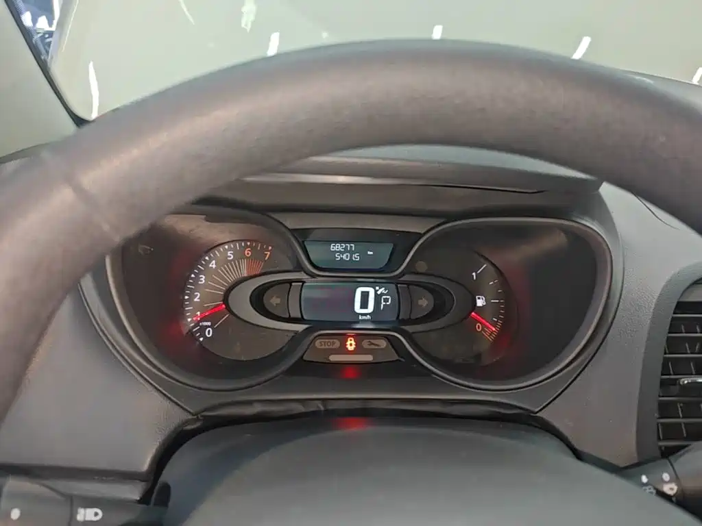 Renault Captur 2018 2015 Model 1.2T Automatic Standard Edition