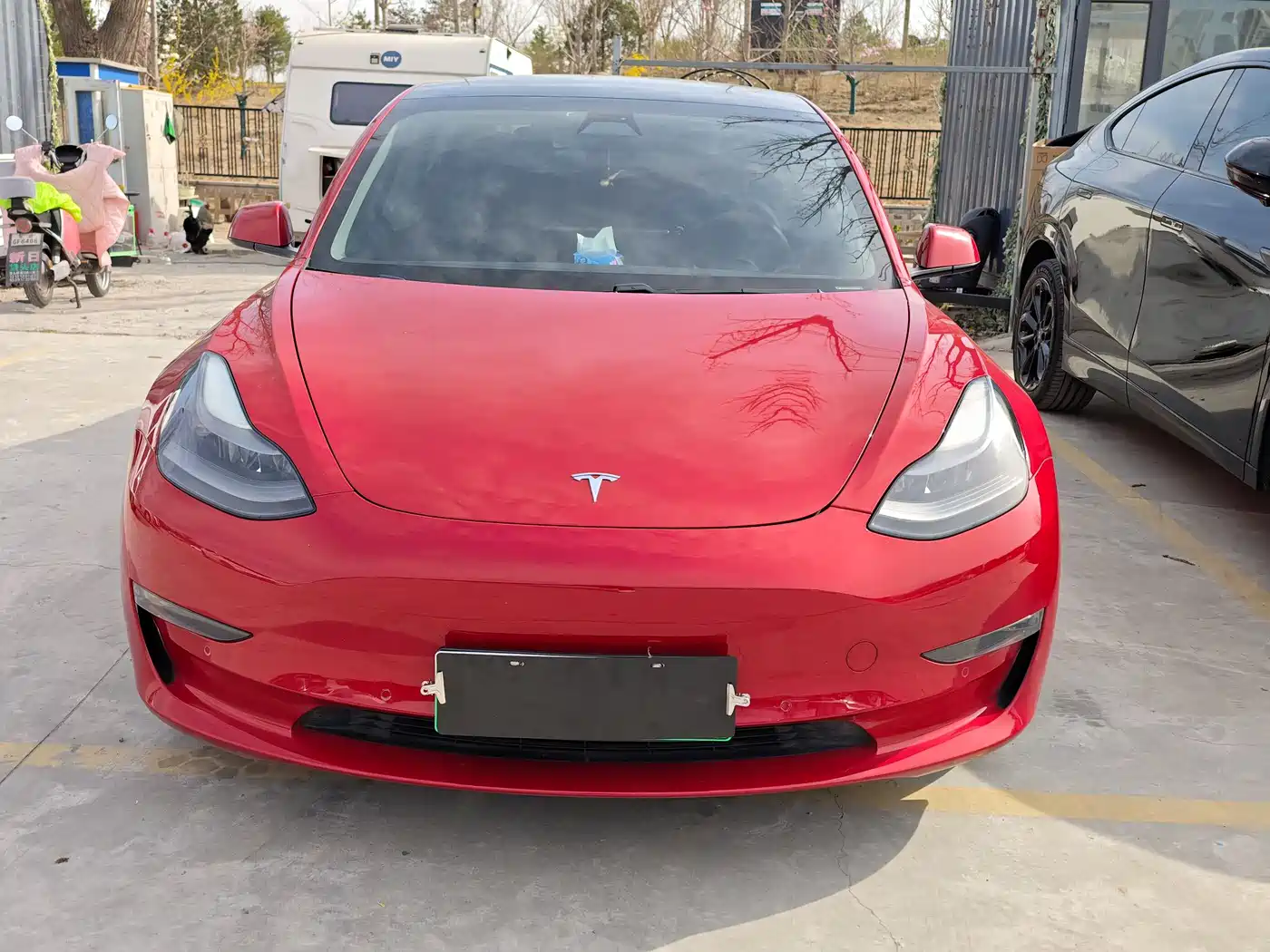 TESLA MODEL 3