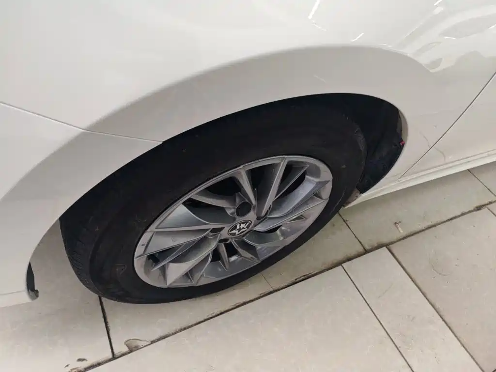 Venucia D60 2025 2023 PLUS 1.6L XL CVT Joy Leader Edition