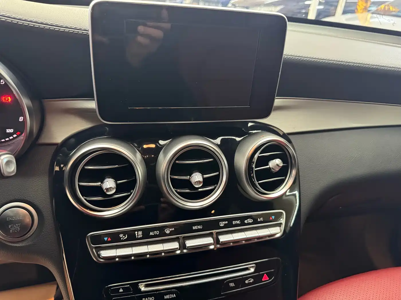 Mercedes-Benz GLC Coupe 2019 GLC 200 4MATIC Coupe SUV фото 12