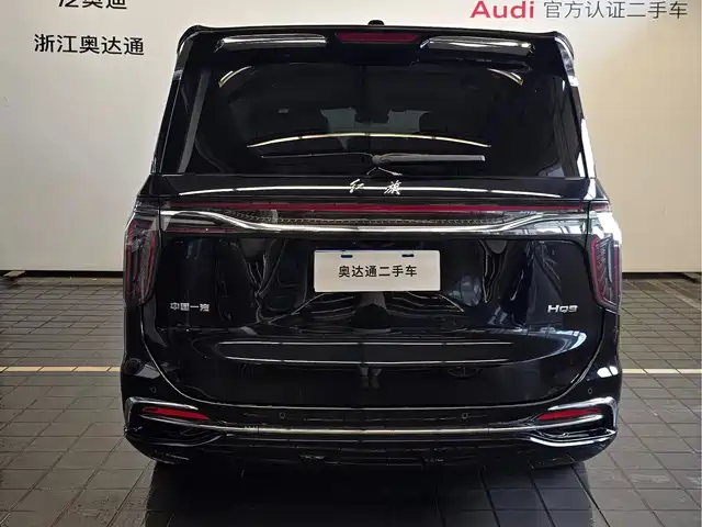 Hongqi HQ9 2023 2.0T Smart Connect Flag Enjoy Edition — фото 4