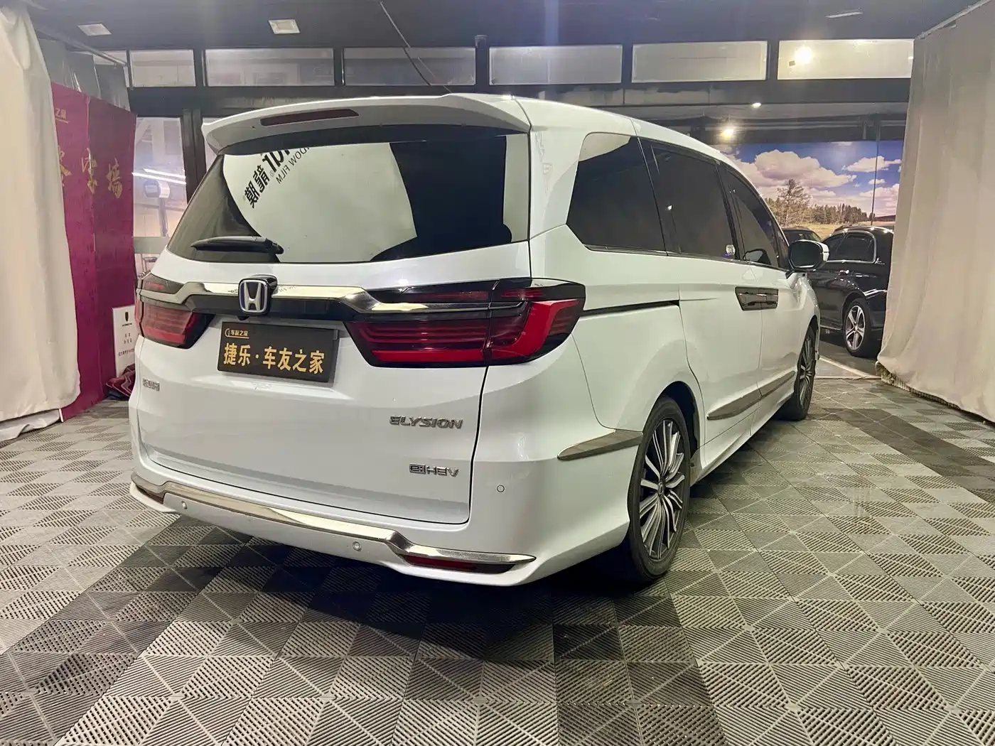 Honda Elysion 2024 2024 2.0L e:HEV Luxury Edition