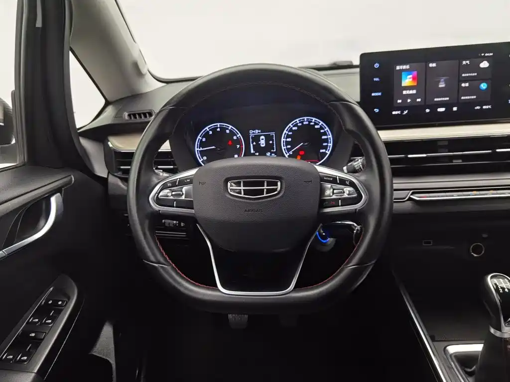 Photo 11 - Geely Vision X3