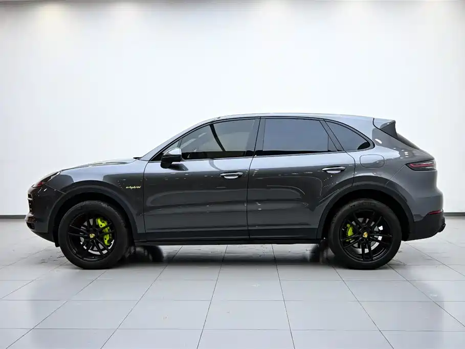 Porsche Cayenne New Energy 2023 Cayenne E-Hybrid 2.0T фото 5