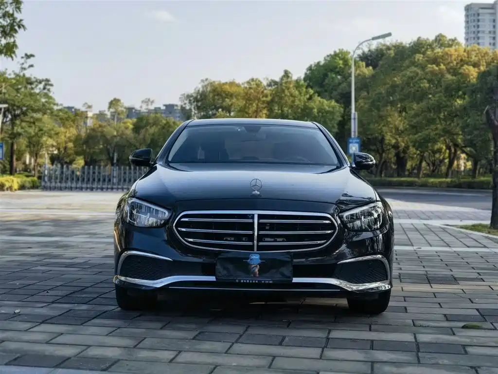  E CLASS