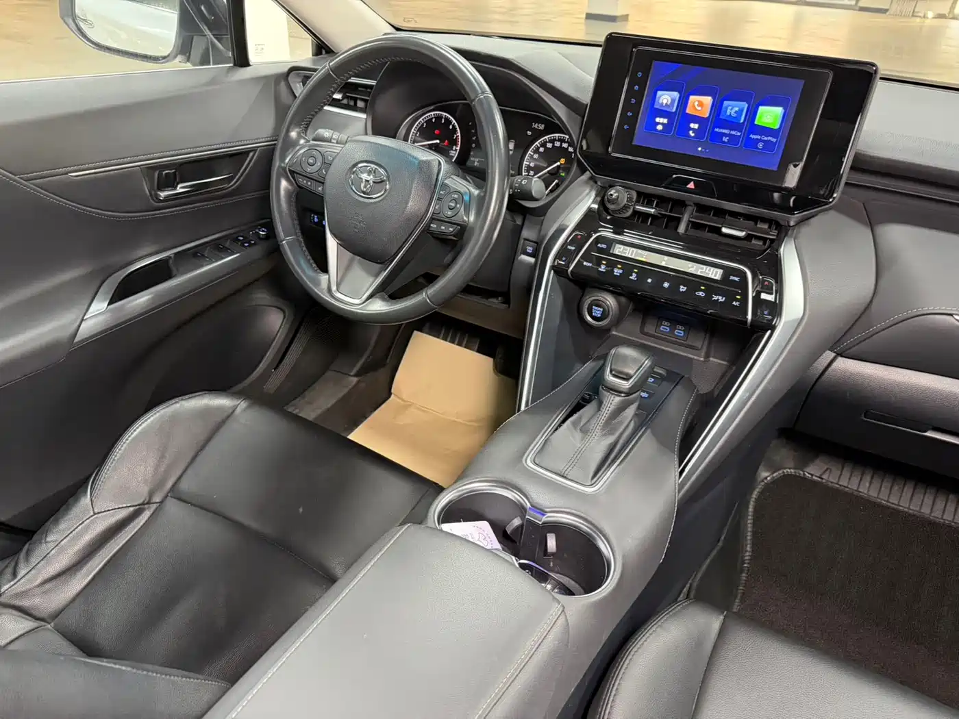 Toyota Lingfang HARRIER 2022 2.0L CVT 2WD Progressive Edition фото 20