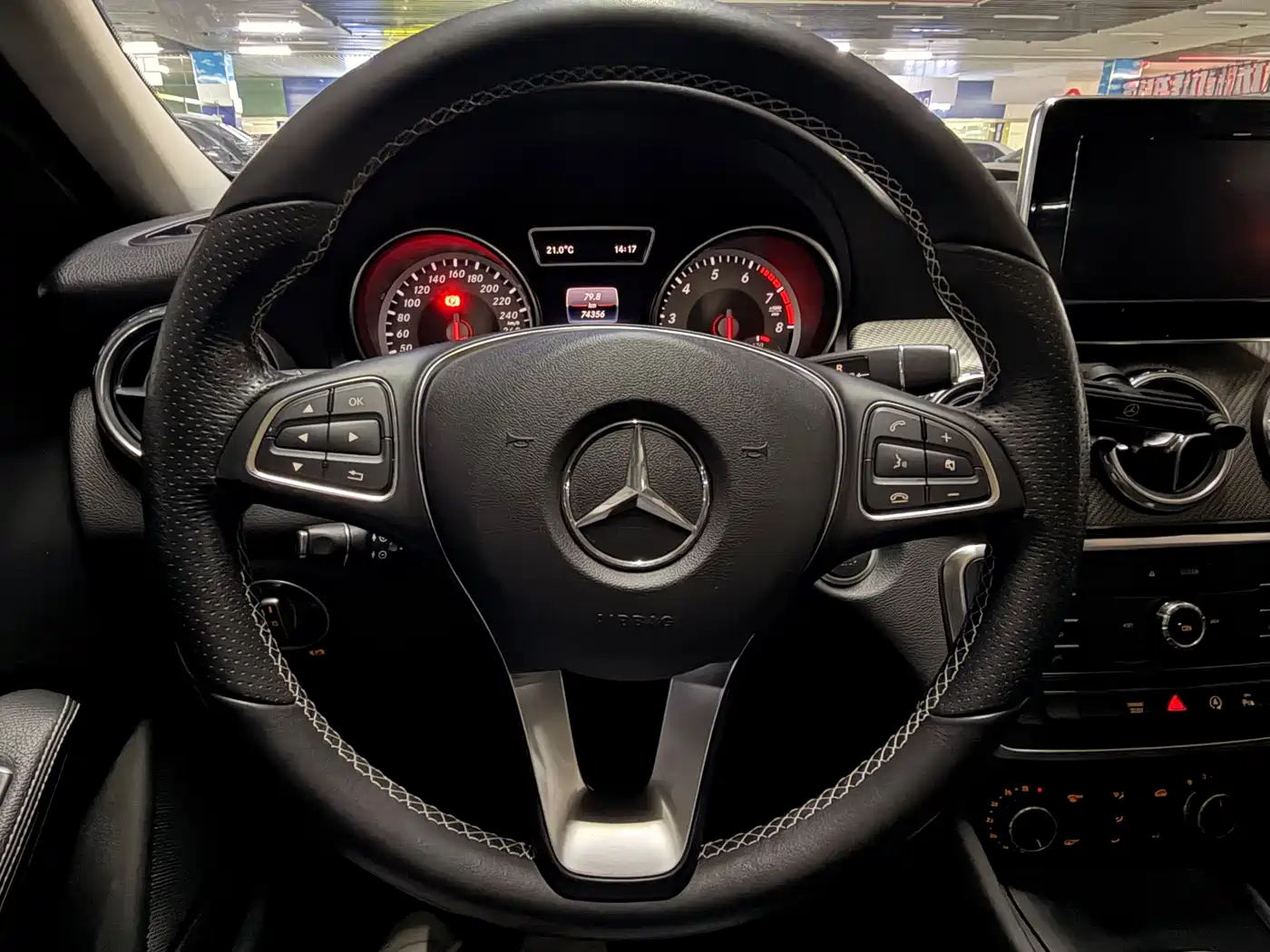 Mercedes-Benz GLA 2016 GLA 200 Dynamic фото 13