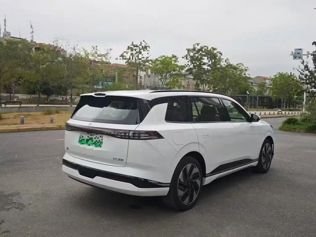 Dongfeng Yipai eπ008 2024 2024 636Max Pure Electric 6-Seater