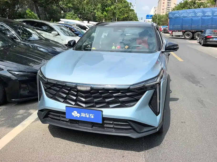 Фото 2 - Geely Boyue