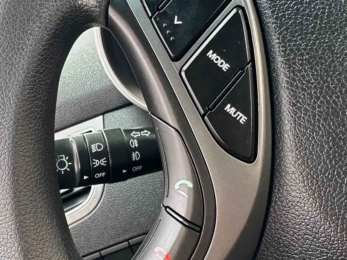 Hyundai Langdong 2016 1.6L Automatic Premium Edition фото 16