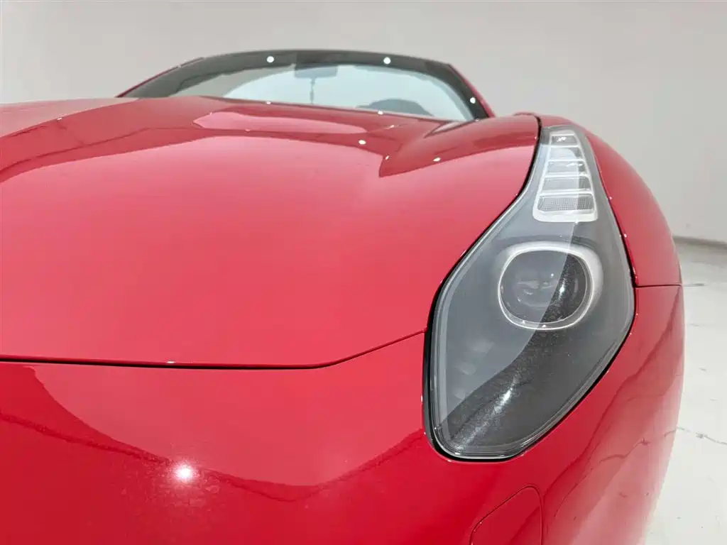 Ferrari California T 2015 2015 3.9T Standard