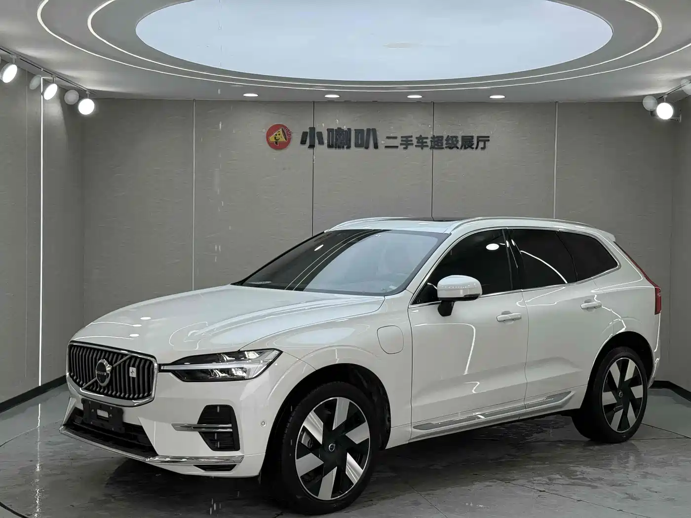 VOLVO XC60 PLUG IN HYBRID