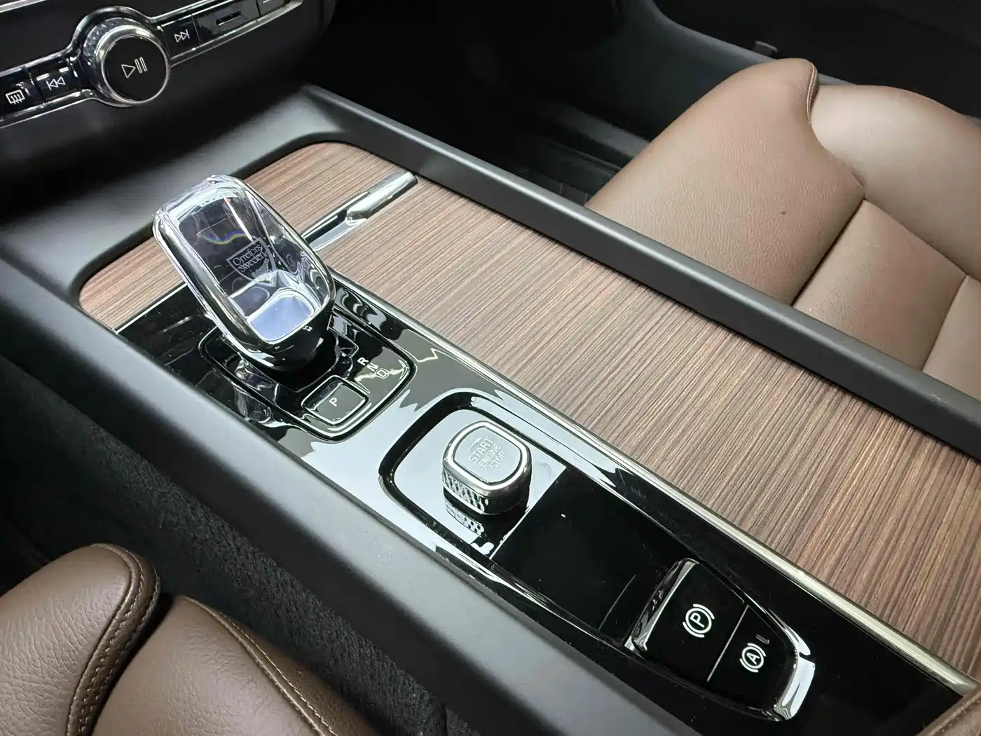 VOLVO XC60 PLUG IN HYBRID