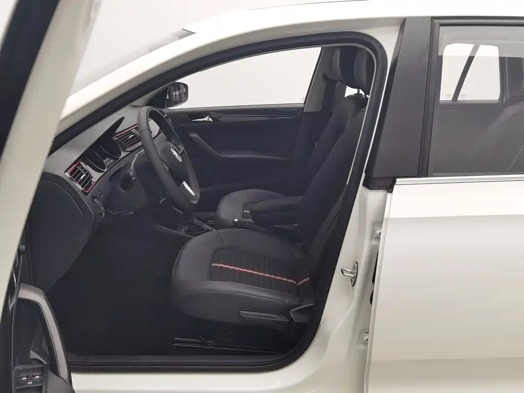 Skoda Rapid, миниатюра 10
