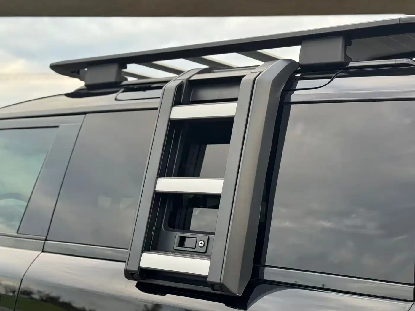 Фото 9 - Land Rover Defender