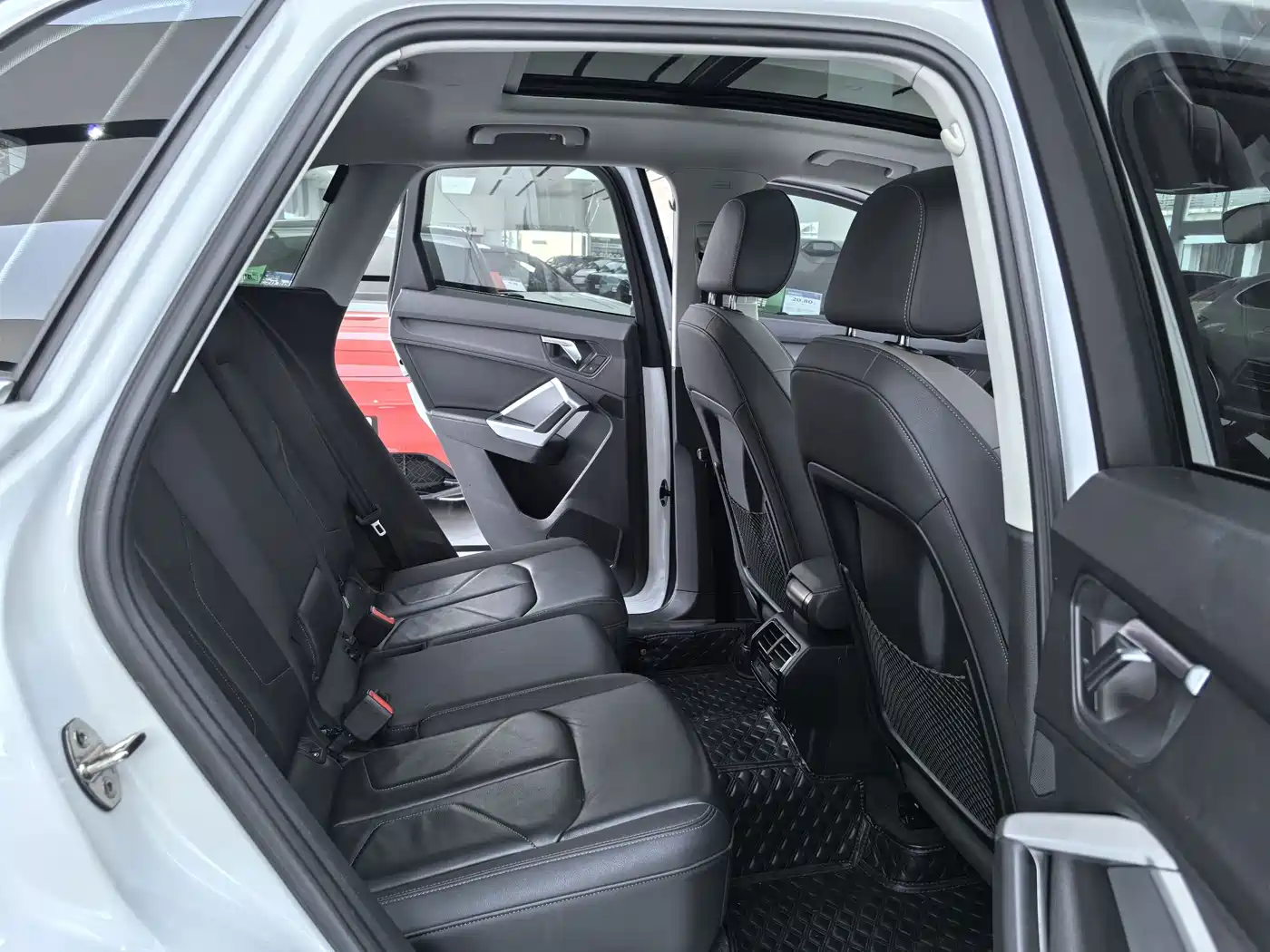 Photo 11 - Audi Q3