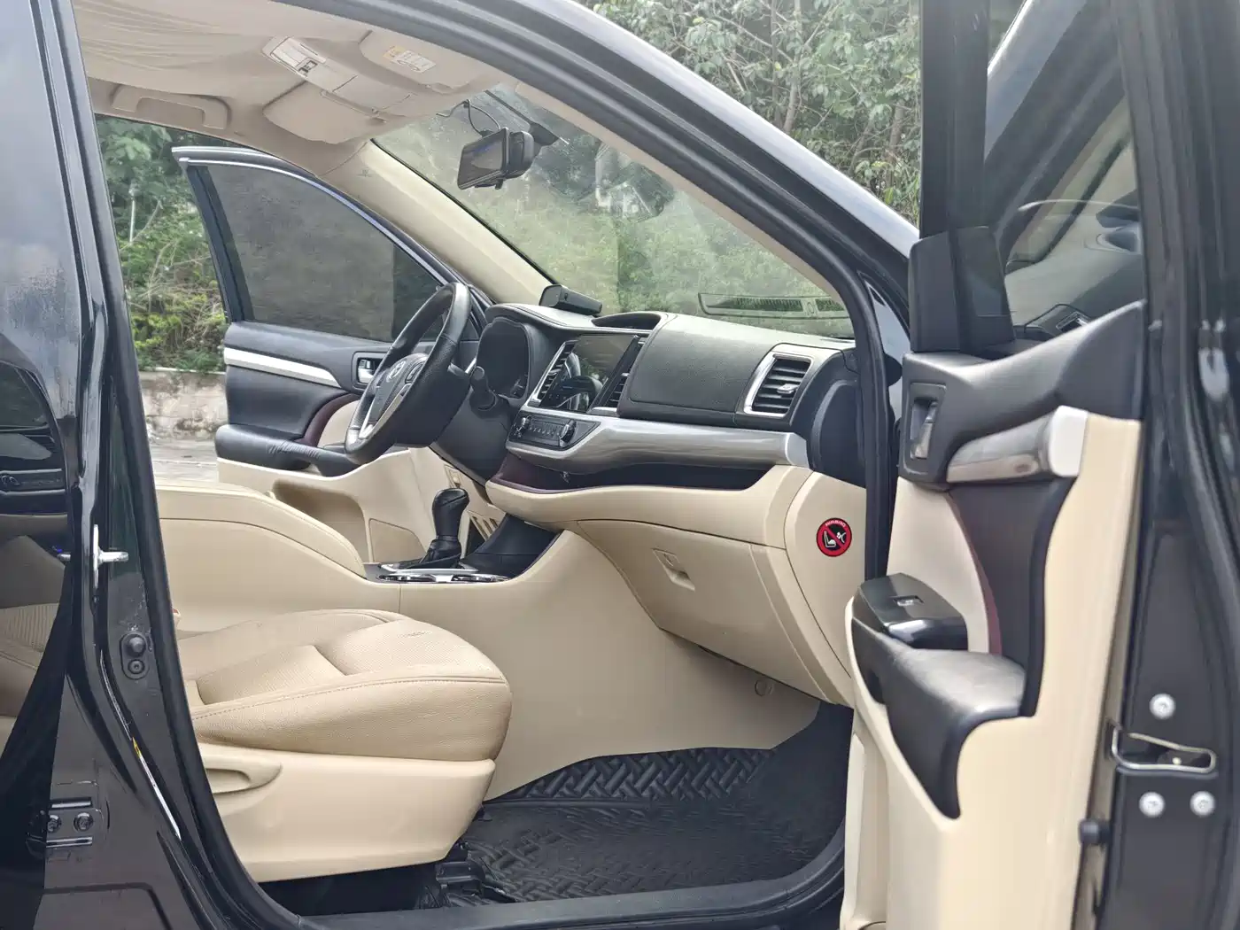 Toyota Highlander 2015 2.0T FWD Elite Edition 5-seater фото 9