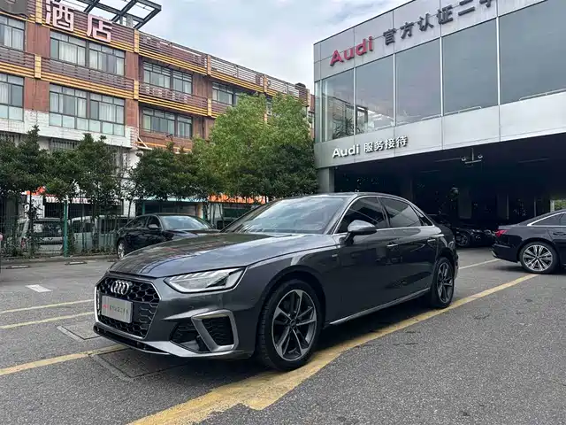 Audi A4L 2023 40 TFSI Fashion Dynamic — фото 1
