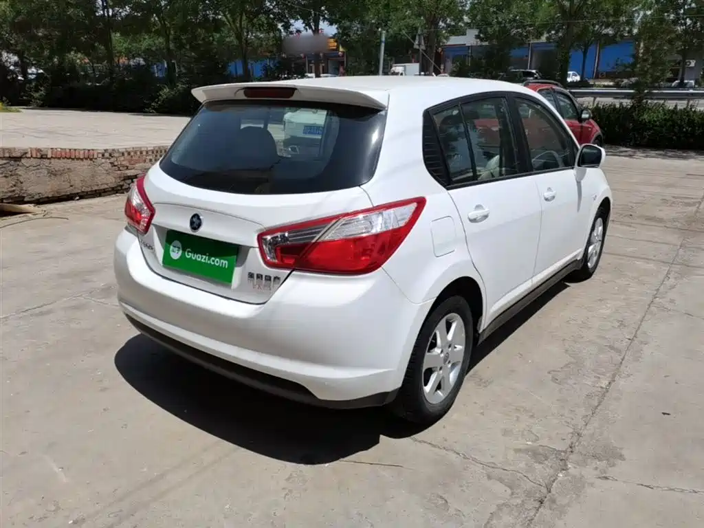 Venucia R50 2016 2015 1.6L Manual Fashion