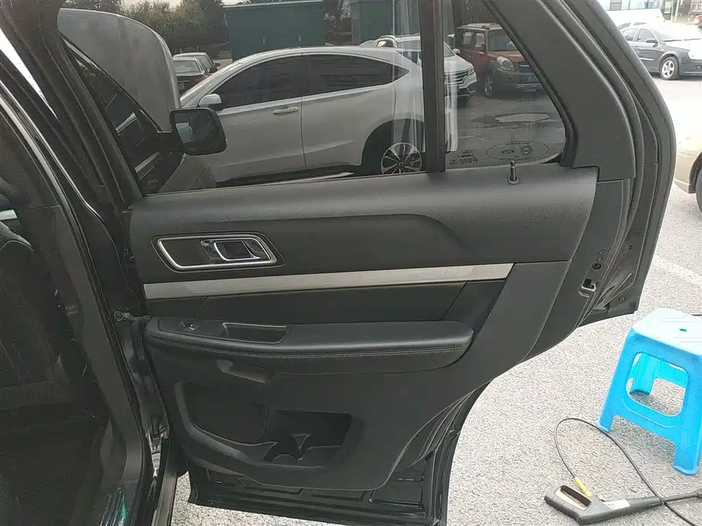 Ford Explorer (Import) 2017 2017 2.3T Trend Edition