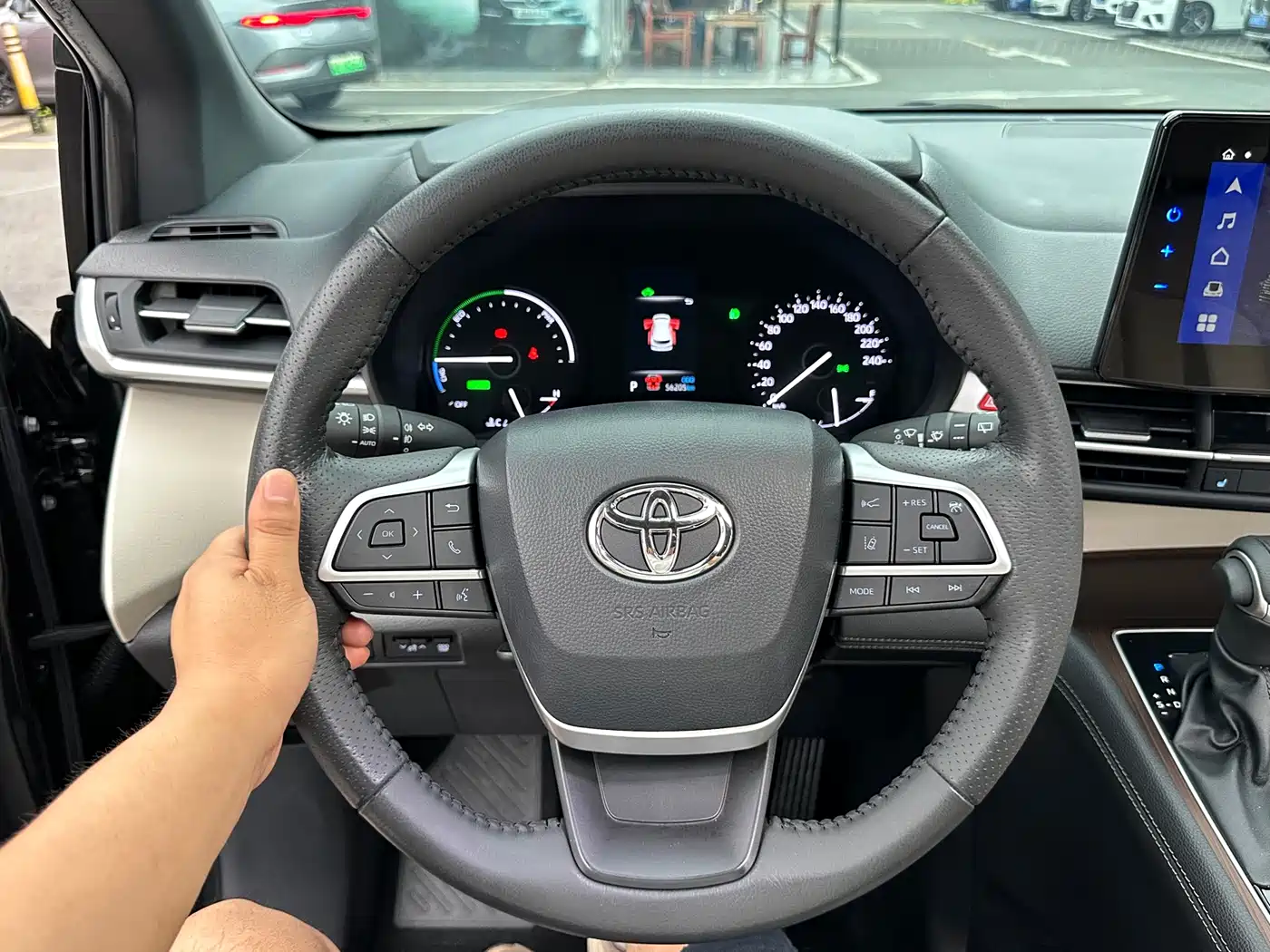 Toyota Sienna 2021 2.5L Hybrid Luxury Edition фото 19