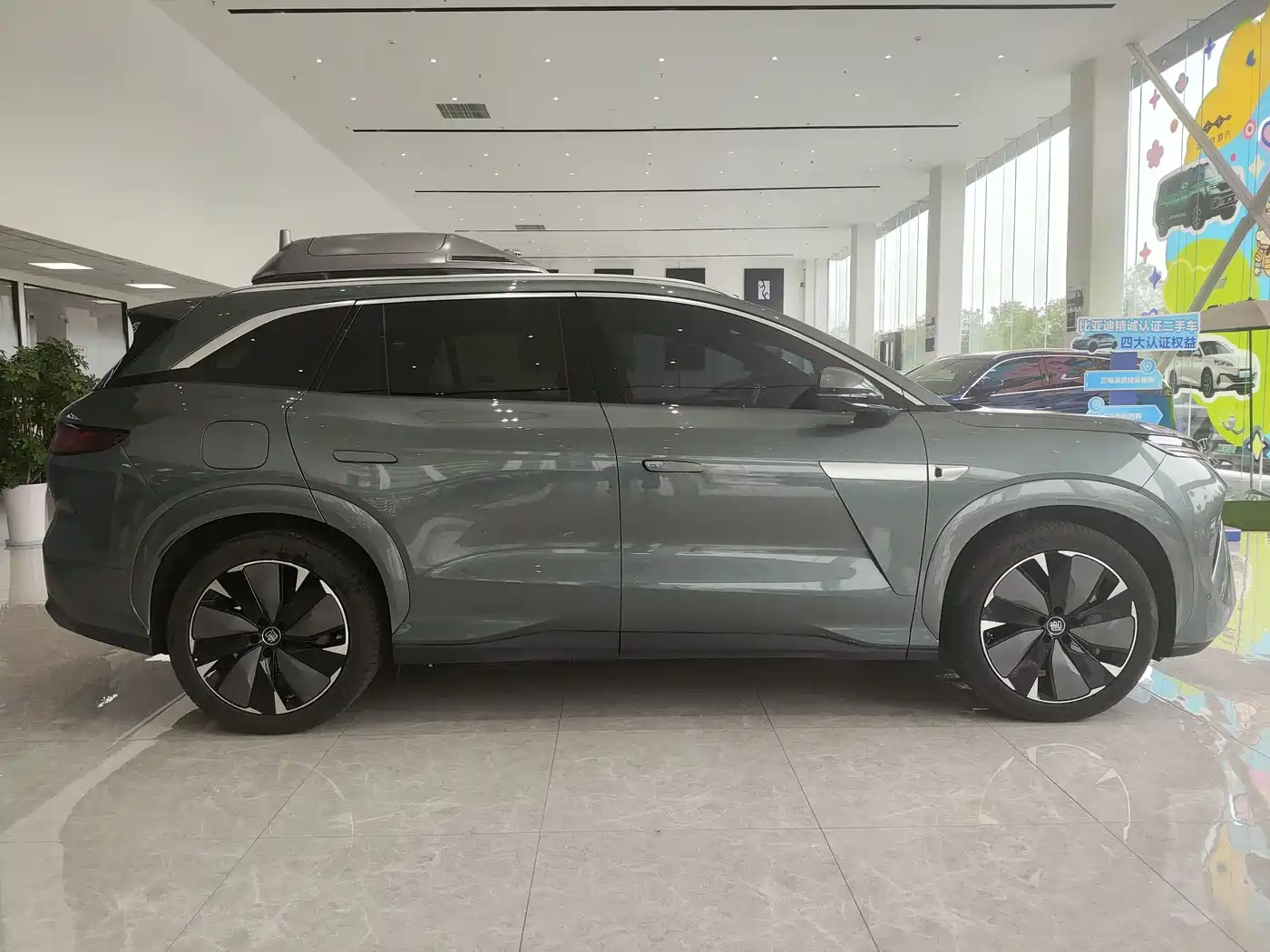 BYD Tang L 2025 2025 DM 175KM Drone Player Edition
