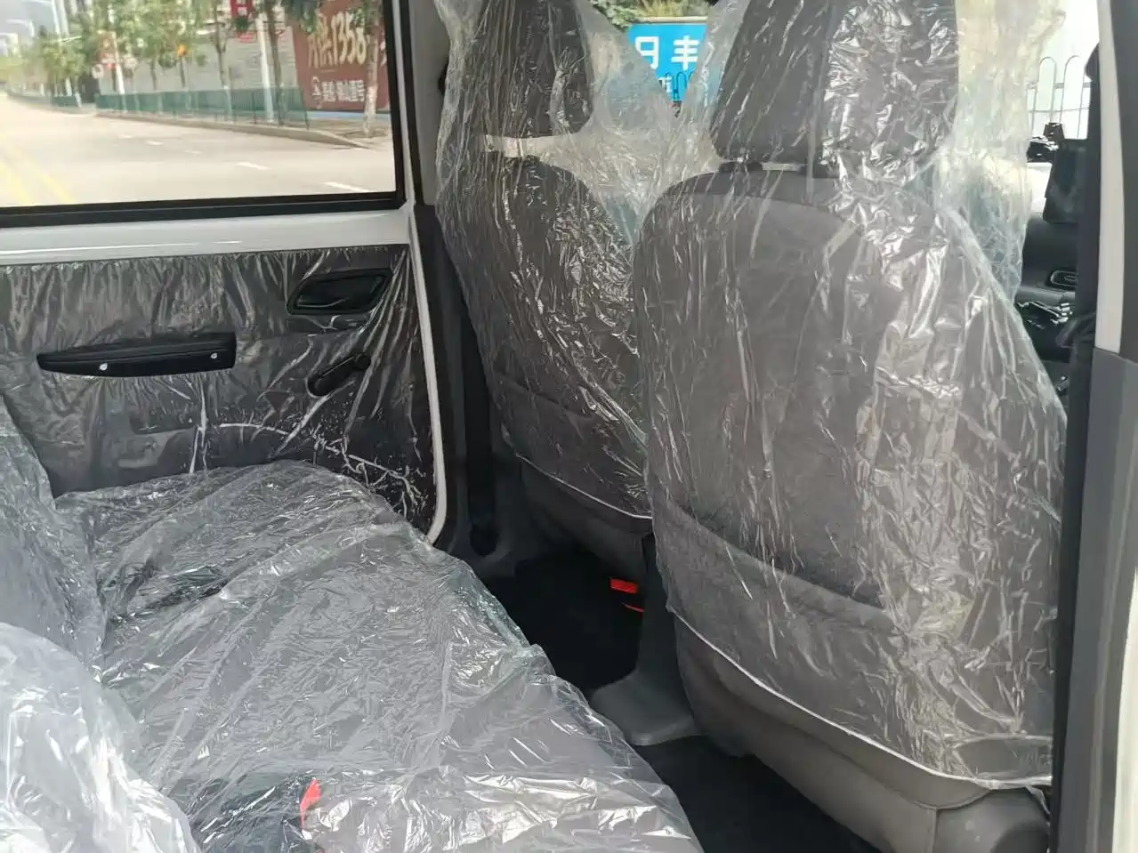 Photo 6 - Wuling Motors Wuling Hongguang New Energy