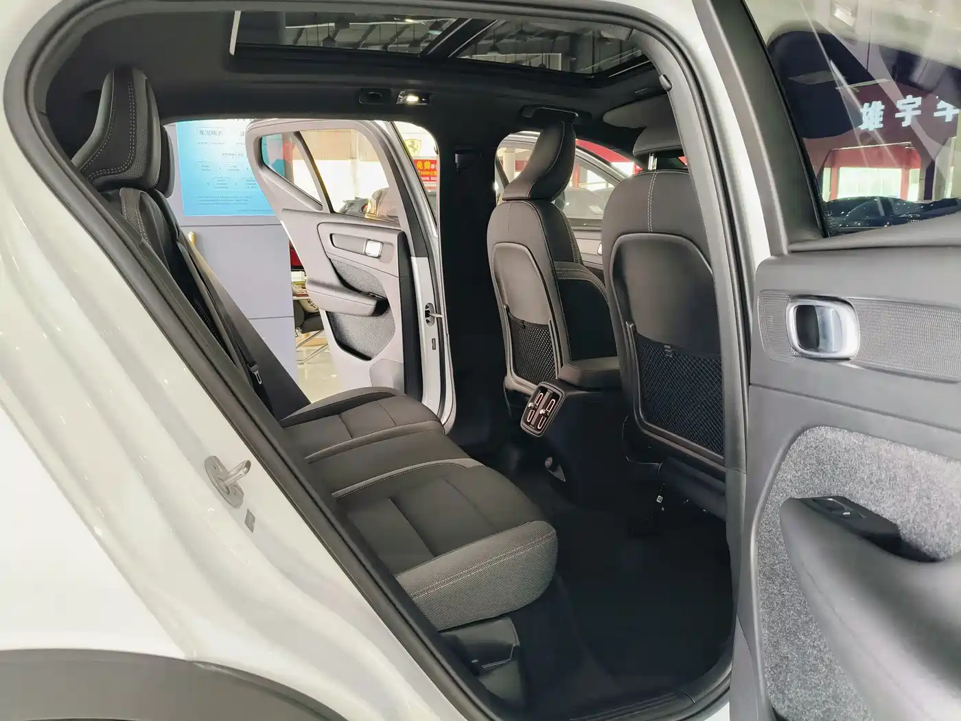 Volvo XC40 2023 2023 B3 Zhiyuan Luxury Edition
