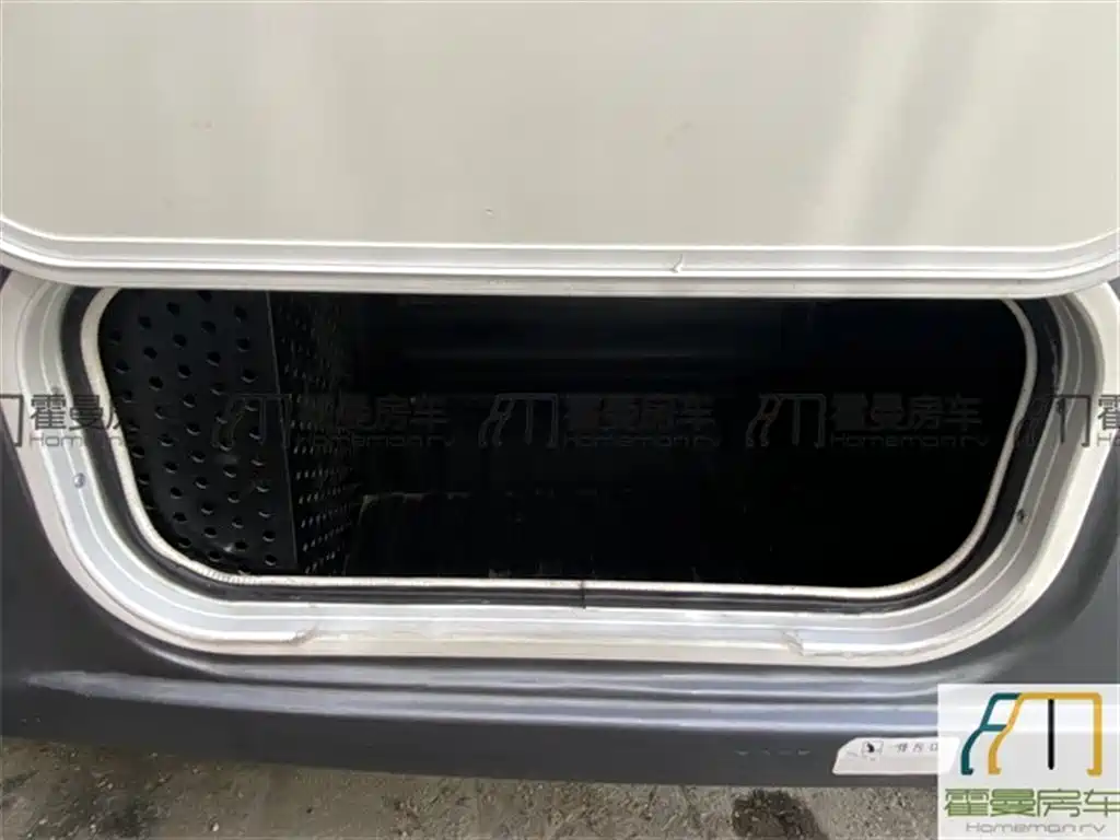 SAIC Maxus Maxus T70 2020 2020 2.0T Diesel Automatic 4WD Comfort Long Cab High Ground Clearance
