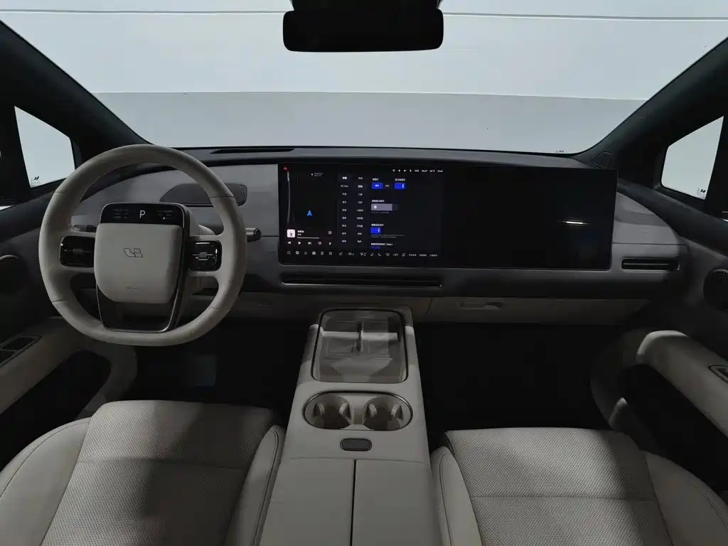 Li Auto i6 2025 2025 2WD Base Model