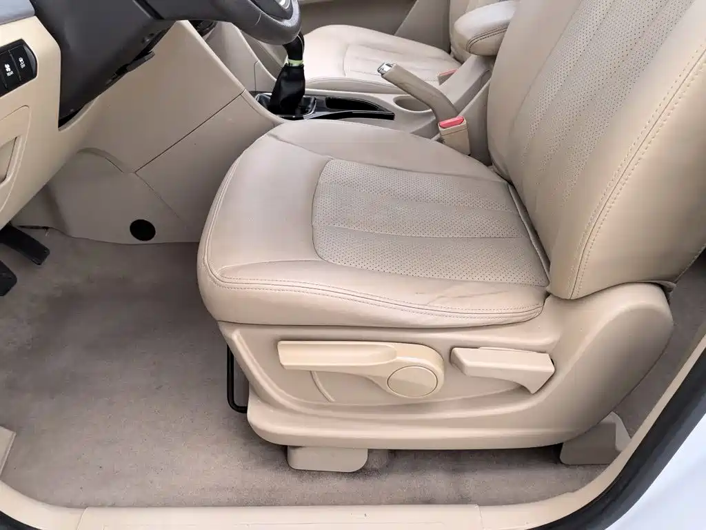 Photo 20 - Baojun 730