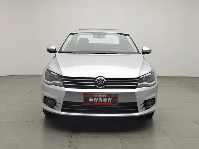 Volkswagen Bora 2013 1.6L Automatic Comfort Model — фото 3