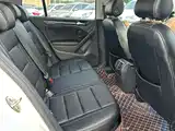 Фото 7 - Volkswagen Golf