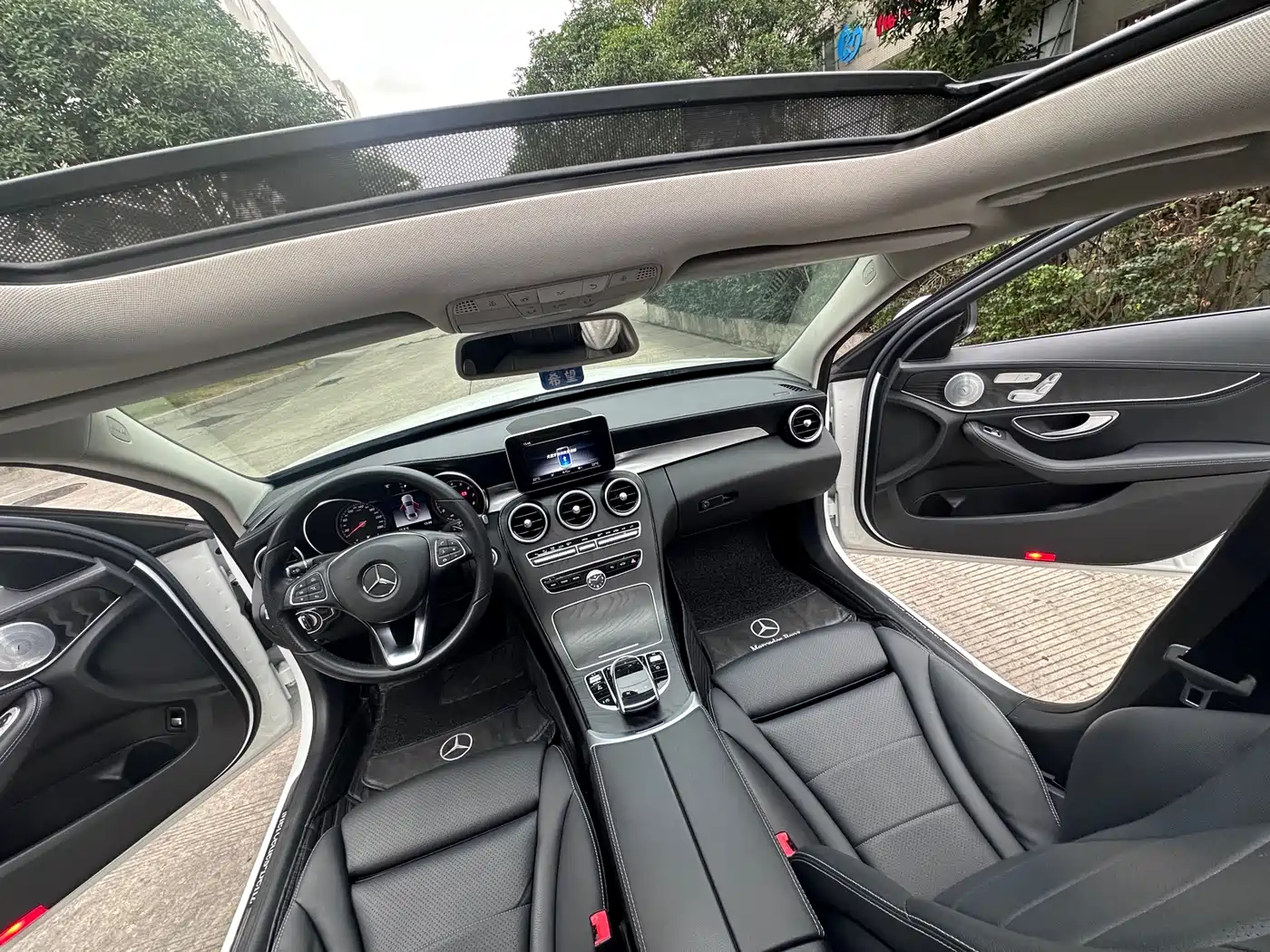 MERCEDES-BENZ C CLASS