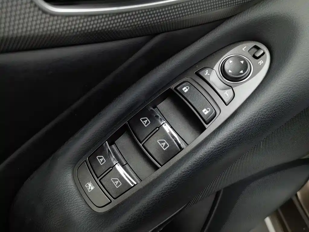 Infiniti Q50L 2015 2015 2.0T Enjoyment Edition