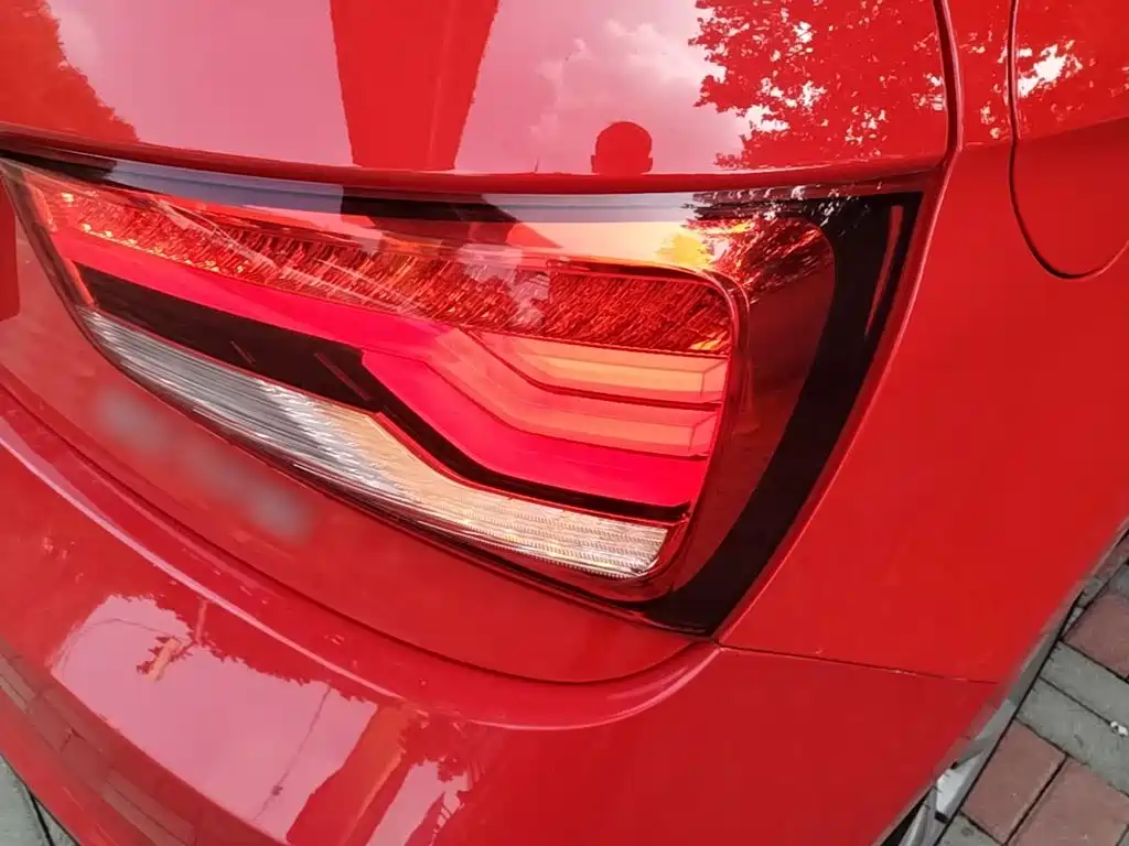 Audi A1 2017 2016 30 TFSI Sportback Design Style Edition