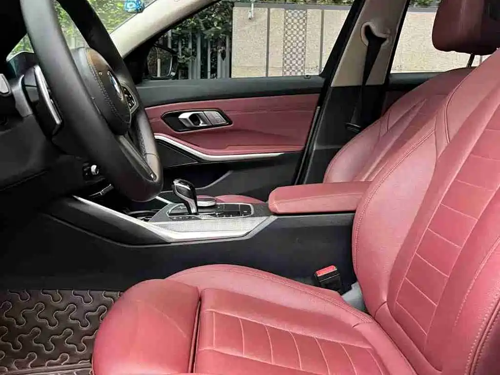 BMW 3 Series 2021 325i M Sport Night Edition фото 9