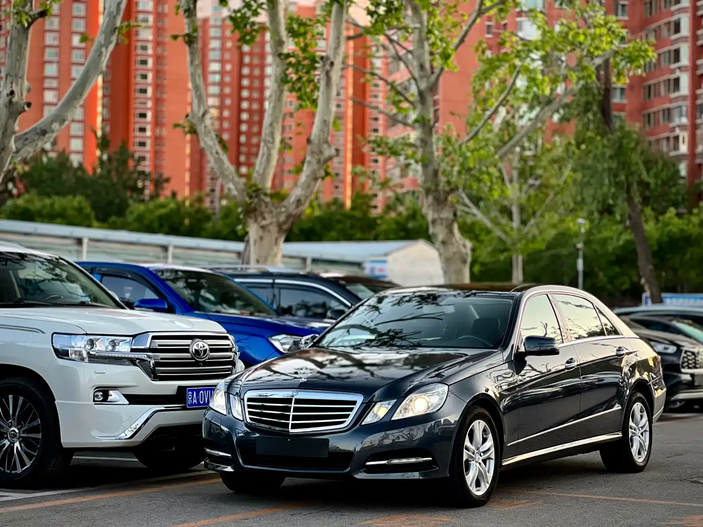 Mercedes-Benz E-Class 2010 E 300 L Fashion