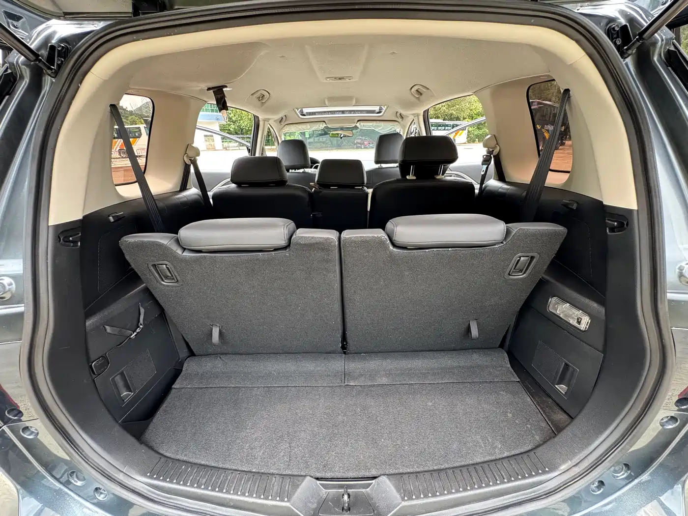 Mazda Mazda5 2012 2011 2.0L Automatic Comfort